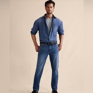 Banana Republic Traveler Straight Jeans size 30W Medium Wash soft comfortable